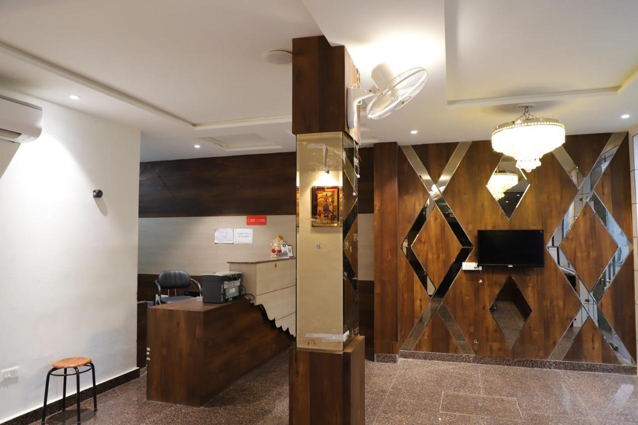 Hotel Dream Comfort Agra  Bagian luar foto