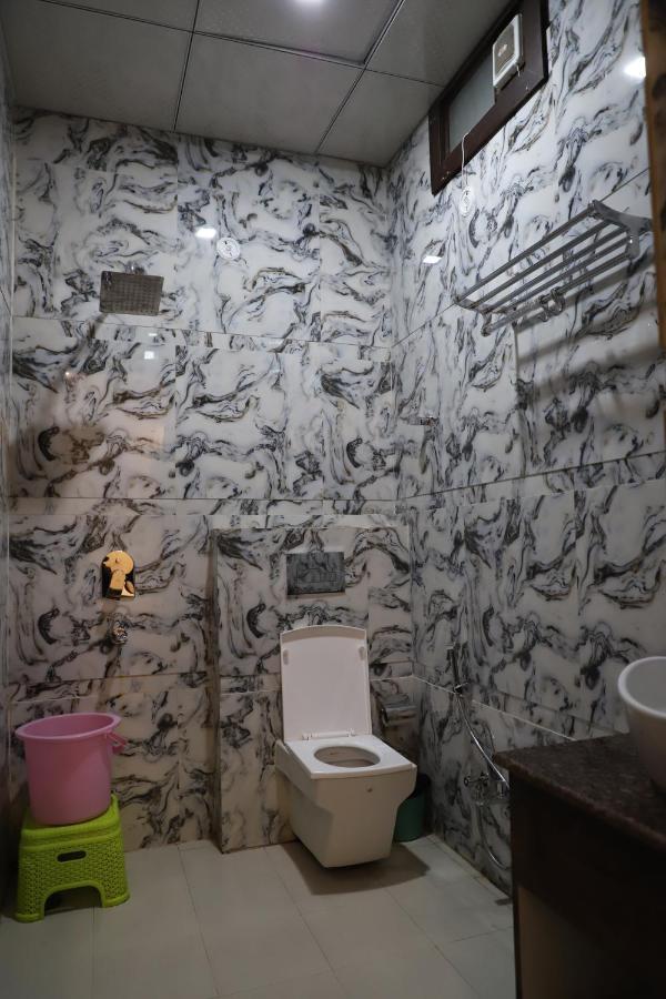 Hotel Dream Comfort Agra  Bagian luar foto